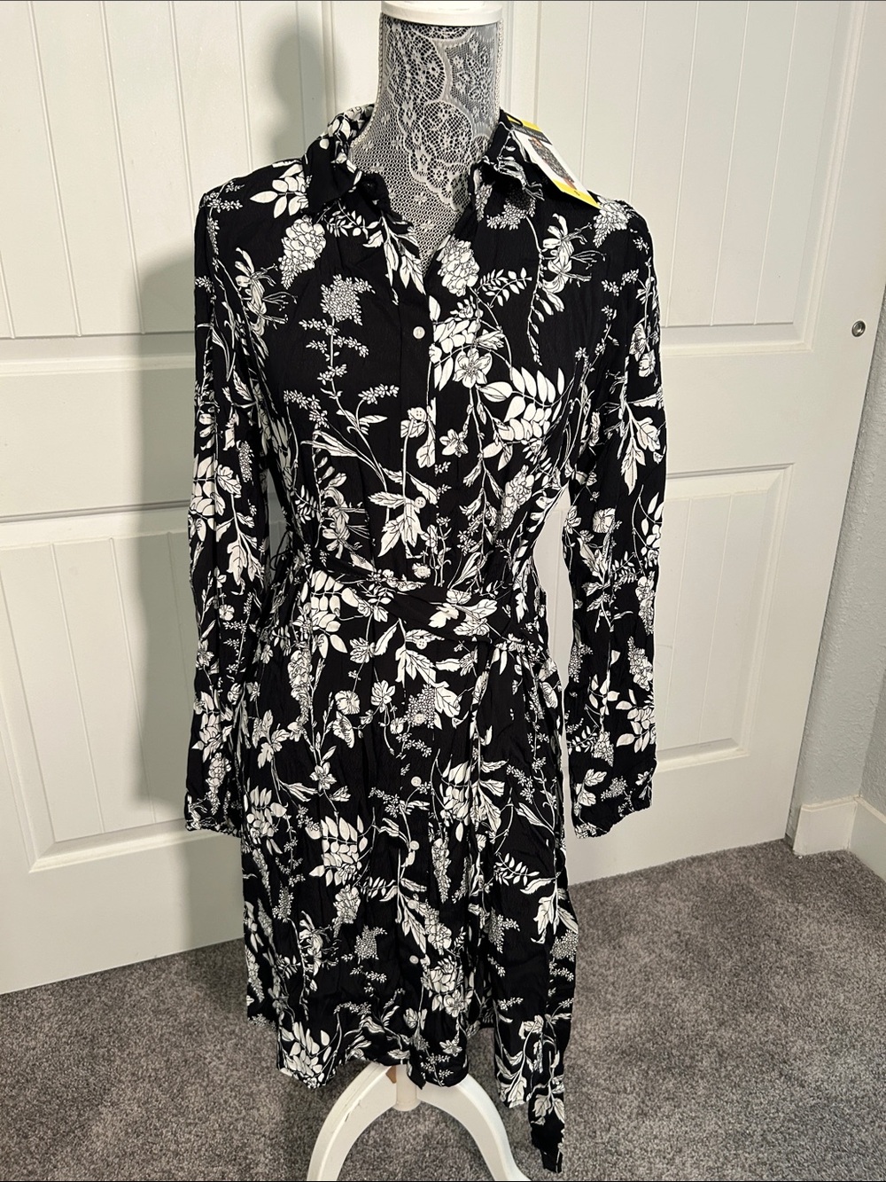 Well Floral Shirt Dress with Tie Waist S